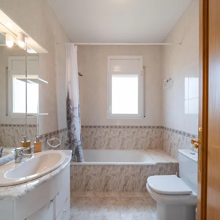 5 Bedroom In L'Escala