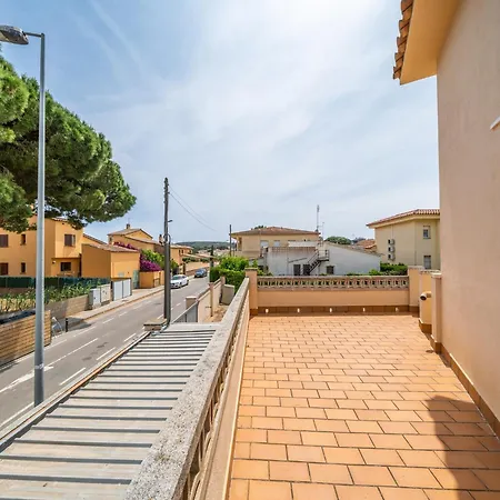 5 Bedroom In Villa