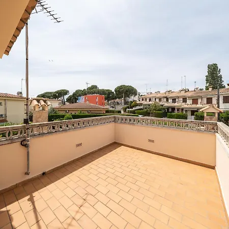 5 Bedroom In *